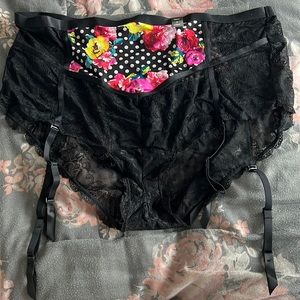 Betsey Johnson x Torrid Cheeky panties with Garter straps